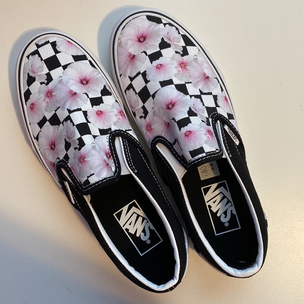 Womens Floral Checker Vans, BNIB size 7.5